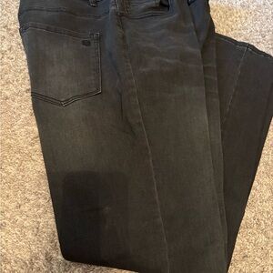 DG2 by Diane Gilman Men's Dark Gray Jeans. 18 WT
